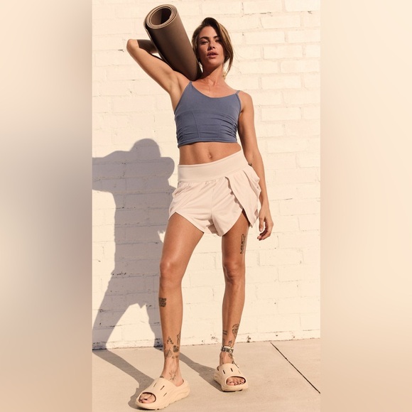 free people movement Pants - FP Movement by Free People Find Your Flow Shorts - small - PEACH COLOR NWT